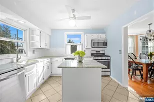 40 Orangeburgh Rd, Old Tappan, NJ 07675 - Photo 10