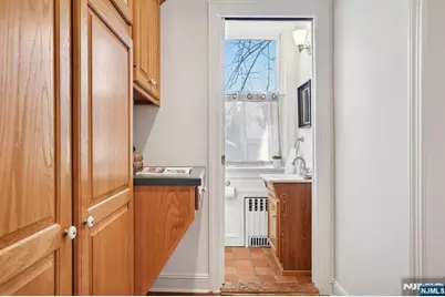 200 Inwood Avenue, Montclair, NJ 07043 - Photo 22