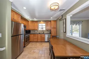 51 Carlisle Rd, Wayne, NJ 07470 - Photo 10