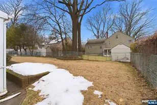 137 Voorhees St, Teaneck Township, NJ 07666 - Photo 24