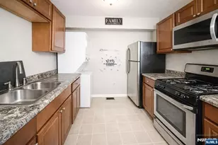 48-50 Holland St, Newark, NJ 07103 - Photo 4