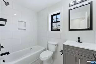 747 S 11th St, Newark, NJ 07103 - Photo 18