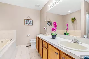 124 Ridge Dr, Pompton Lakes, NJ 07442 - Photo 16