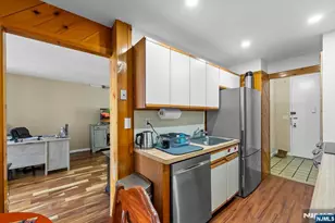 300 Winston Dr 2220, Cliffside Park, NJ 07010 - Photo 10