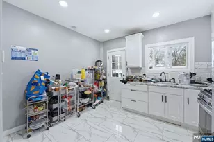 68 Kearny St, Newark, NJ 07104 - Photo 6