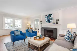 25 Melrose Pl, Montclair, NJ 07042 - Photo 2