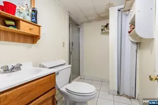 320 Watson Ave, Lyndhurst Township, NJ 07071 - Photo 20