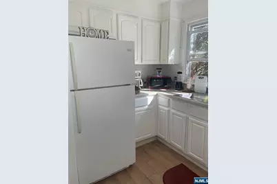 88 Fournier Crescent, Elmwood Park, NJ 07407 - Photo 10