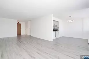 200 Old Palisade Road 19J, Fort Lee, NJ 07024 - Photo 8