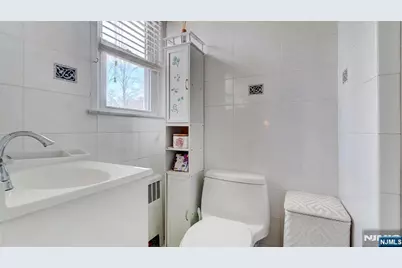 25 Woodland Avenue, West Orange Township, NJ 07052 - Photo 14