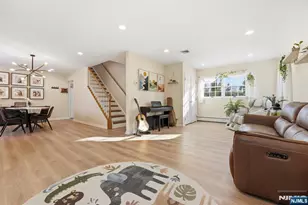 290 Wyckoff Ave, Waldwick, NJ 07463 - Photo 6