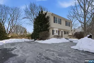 290 Wyckoff Ave, Waldwick, NJ 07463 - Photo 2