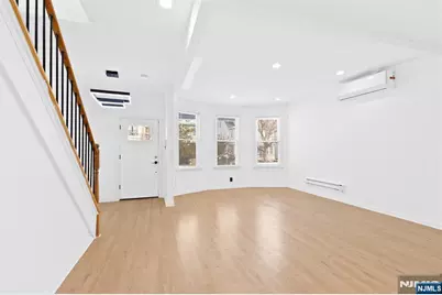 216 Renner Avenue, Newark, NJ 07112 - Photo 18