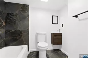 216 Renner Ave, Newark, NJ 07112 - Photo 20