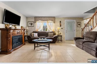 22 Cliff Hill Road, Clifton, NJ 07013 - Photo 4