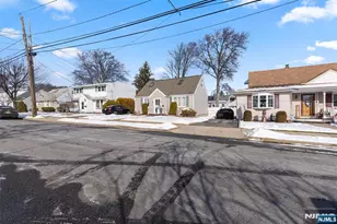 22 Cliff Hill Rd, Clifton, NJ 07013 - Photo 26