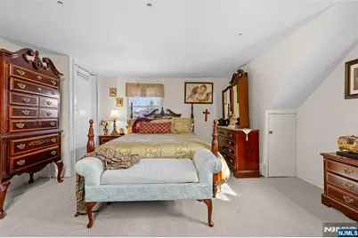 22 Cliff Hill Road, Clifton, NJ 07013 - Photo 18