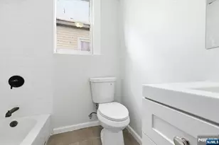 29 Cedar Ave, Newark, NJ 07106 - Photo 16