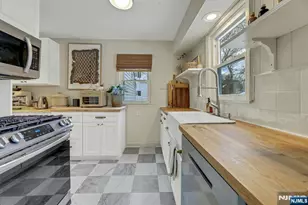 19 Pine St, Closter, NJ 07624 - Photo 10