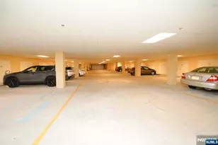 80 Ridgewood Road 106, Washington Township, NJ 07676 - Photo 22