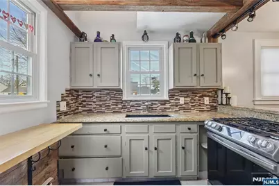 15 Godfrey Avenue, Roseland, NJ 07068 - Photo 12