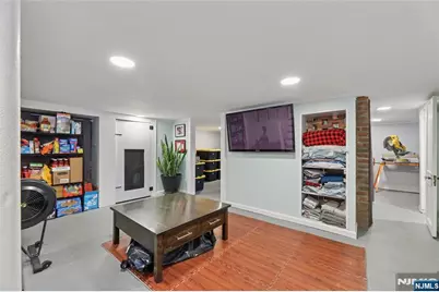 15 Godfrey Avenue, Roseland, NJ 07068 - Photo 34