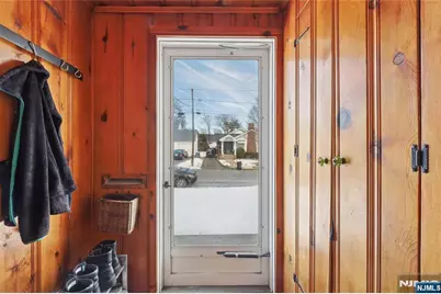 15 Godfrey Avenue, Roseland, NJ 07068 - Photo 4