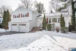 33 Tuers Pl, Montclair, NJ 07043 - Photo 2