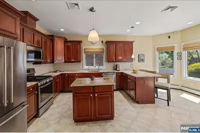 54 Van Nostrand Avenue, Englewood Cliffs, NJ 07632 - Photo 18