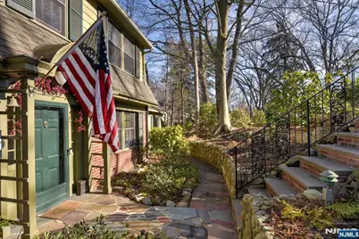 15 Overlook Road, Caldwell, NJ 07006 - Photo 2