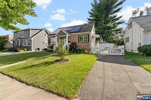 39 Melody Hill Rd, Clifton, NJ 07013 - Photo 2