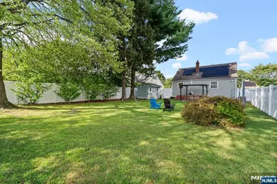 39 Melody Hill Road, Clifton, NJ 07013 - Photo 18