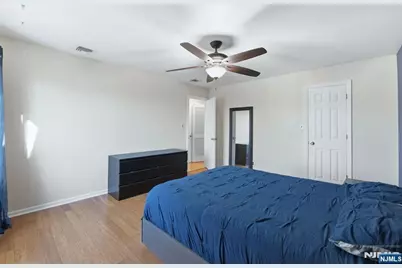 192 Burnett Avenue 15 #15, Maplewood, NJ 07040 - Photo 12