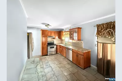 40 Pawnee Avenue, Oakland, NJ 07436 - Photo 6
