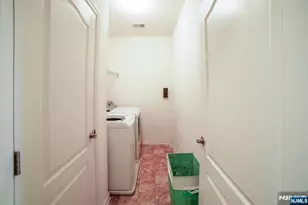 54 Carillon Cir, Livingston, NJ 07039 - Photo 30