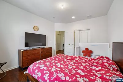 54 Carillon Circle, Livingston, NJ 07039 - Photo 28