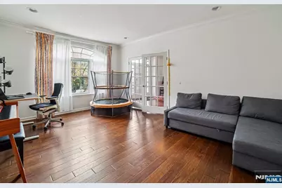 54 Carillon Circle, Livingston, NJ 07039 - Photo 8