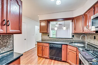 6 Tulip Court, Edison, NJ 08820 - Photo 18