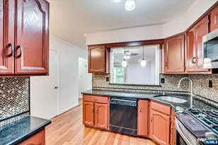 6 Tulip Ct, Edison, NJ 08820 - Photo 18