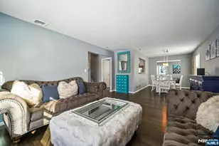 16 Windsor Dr, Park Ridge, NJ 07656 - Photo 4