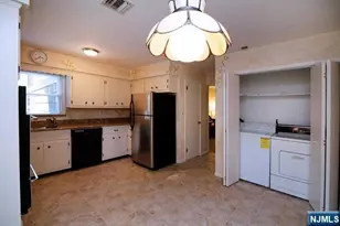 45 Merritt Dr, Oradell, NJ 07649 - Photo 8