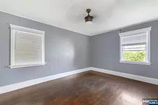 229 Baldwin Ave, Hasbrouck Heights, NJ 07604 - Photo 14