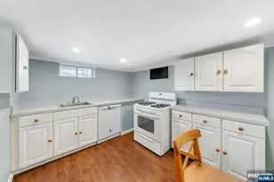 229 Baldwin Ave, Hasbrouck Heights, NJ 07604 - Photo 18