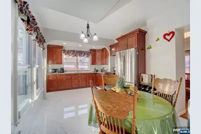 24 White Terrace, Newark, NJ 07108 - Photo 12