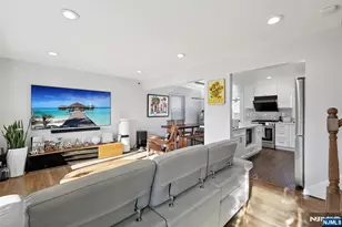 44 Richard Ct, River Edge, NJ 07661 - Photo 8