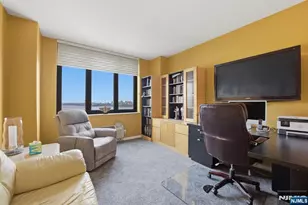 100 Carlyle Dr 6M-N, Cliffside Park, NJ 07010 - Photo 16