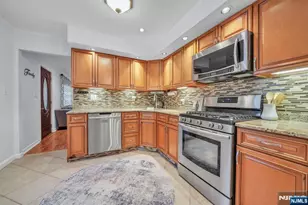 22 Woodlot Rd, Wayne, NJ 07470 - Photo 12