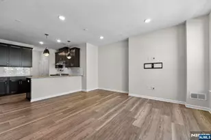 34 Arnold Dr, Wood Ridge, NJ 07075 - Photo 6