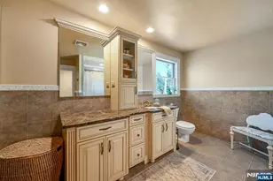 285 Chestnut Ridge Rd, Woodcliff Lake, NJ 07677 - Photo 32