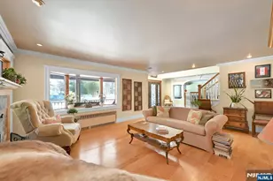 285 Chestnut Ridge Rd, Woodcliff Lake, NJ 07677 - Photo 18